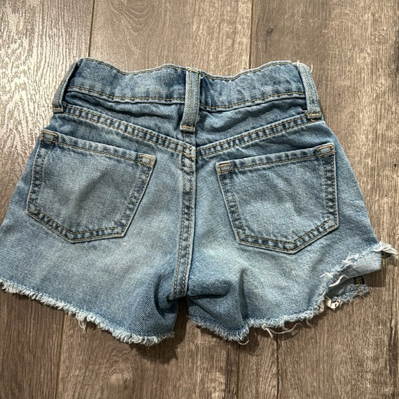Old navy girls cut off jean shorts 5 - Picture 4 of 4